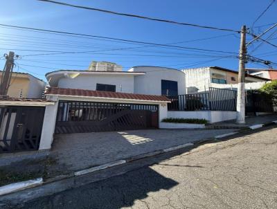 Casa / Sobrado para Loca��o, em Guarulhos, bairro Vila Galv�o, 3 dormit�rios, 4 banheiros, 2 su�tes, 4 vagas