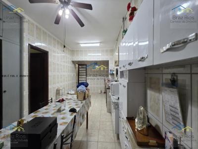 Casa para Venda, em Mogi Mirim, bairro Santa Cruz, 4 dormit�rios, 3 banheiros, 1 su�te, 2 vagas