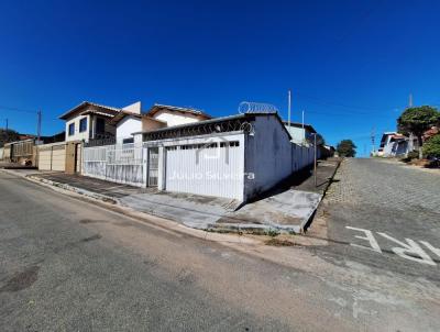 Casa para Venda, em Oliveira, bairro Maria Am�lia, 3 dormit�rios, 1 banheiro, 1 su�te, 2 vagas
