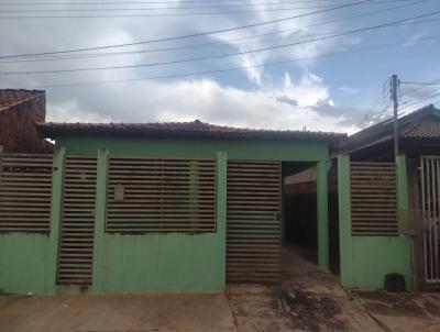 Casa Usada para Venda, em Cuiab�, bairro Jardim Industri�rio, 2 dormit�rios, 1 banheiro, 1 su�te, 2 vagas