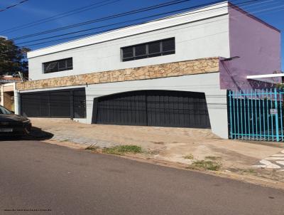 Casa para Venda, em Presidente Prudente, bairro , 3 dormit�rios, 4 banheiros, 2 su�tes, 3 vagas