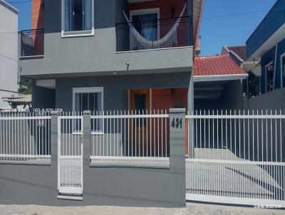 Casa / Sobrado para Temporada, em Bombinhas, bairro Bombas, 5 dormit�rios, 4 banheiros, 2 su�tes, 5 vagas