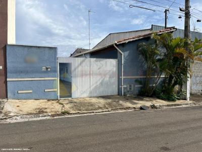 Casa para Venda, em Bragan�a Paulista, bairro Jardim Novo Mundo, 3 dormit�rios, 1 banheiro, 1 su�te, 10 vagas